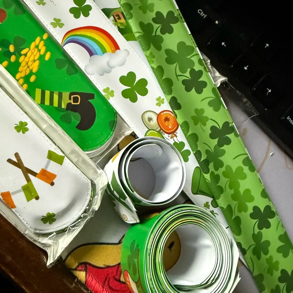 60 Pcs St.Patrick's Day Slap Bracelets Kids Diverse Style Shamrock party favors